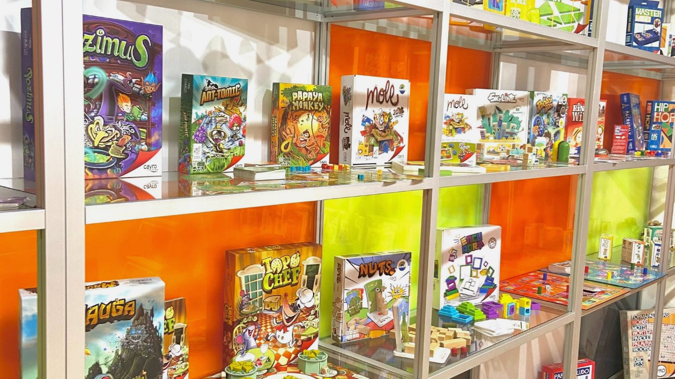 cayro gestionar tienda de juegos
