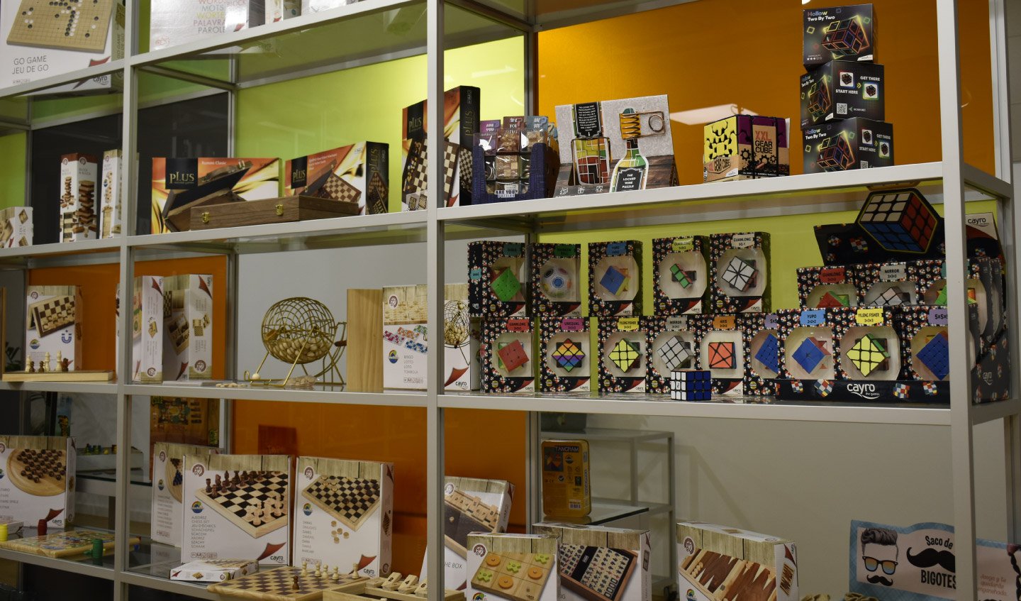 cayro juegos permanentes jugueteria